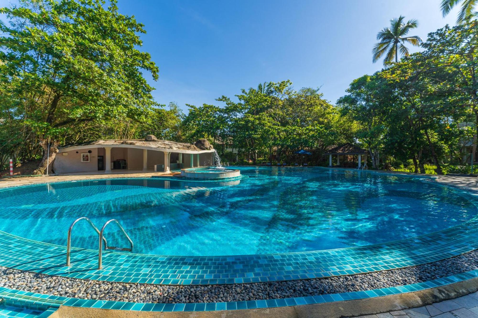 Siddhalepa Ayurveda Resort - All Meals, Ayurveda Treatment And Yoga Wadduwa Eksteriør billede